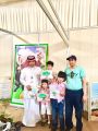 زوار مخيم الرياض البيئي يشاركون في دعم التشجير