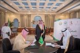 سمو الأمير فيصل بن نواف يشهد توقيع اتفاقية بين غرفتي ⁧‫الجوف‬⁩ و ⁧‫القريات‬⁩ وشركة تراثنا للمسؤولية المجتمعية.