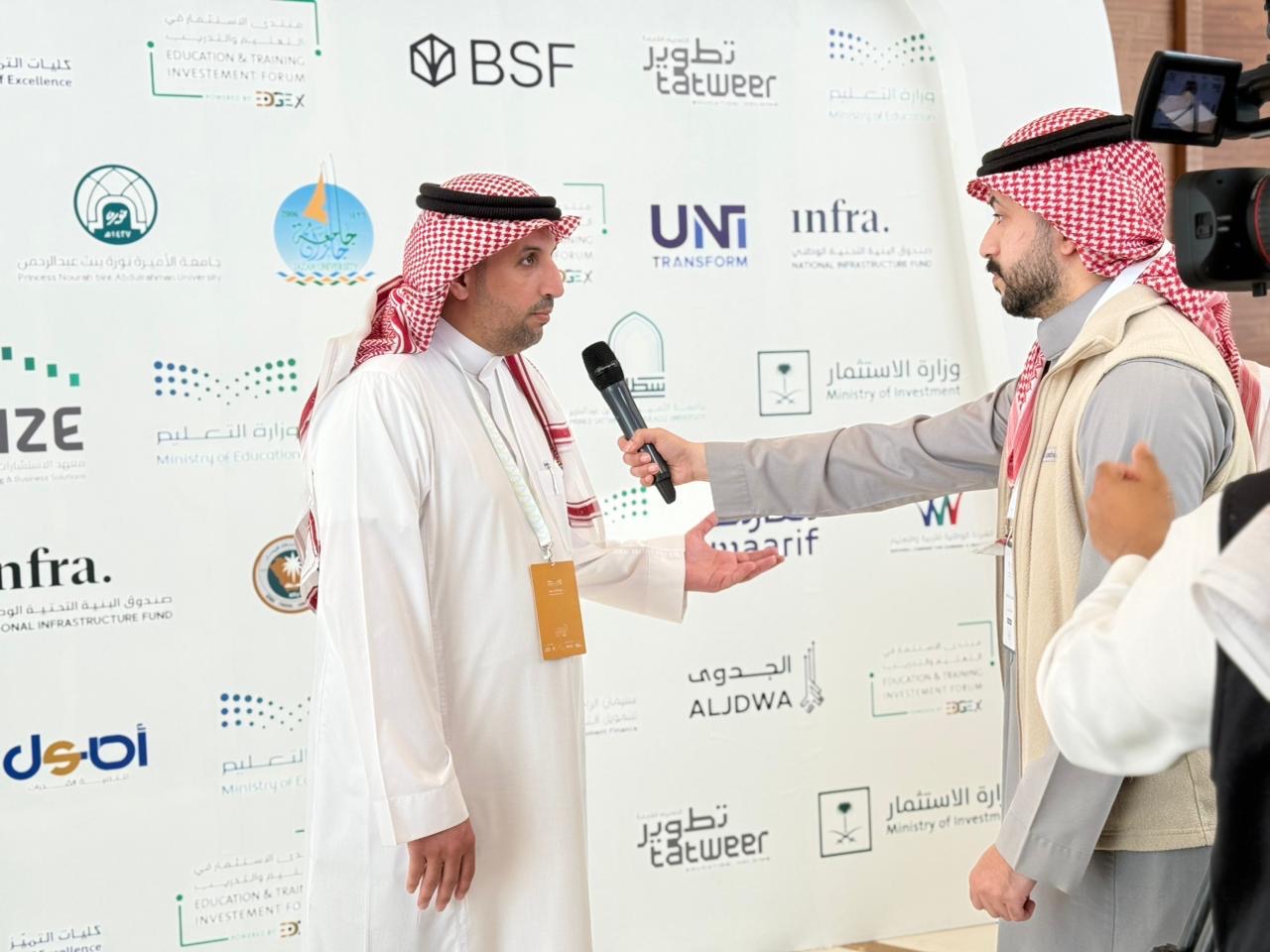 مجموعة صيدليات إنوفا تكرّم شركة NamaaIT التقنية