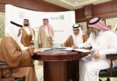 أمير منطقة جازان يرعى توقيع اتفاقيات مبادرات بين أرامكو والجمعيات الخيرية بالقطاع الجبلي لزراعة وإنتاج القهوة