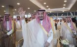 خادم الحرمين الشريفين يرعى الحفل الختامي لمهرجان الملك عبدالعزيز للإبل ويدشن القرية السعودية للإبل